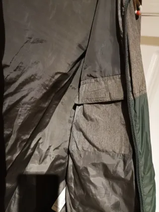 Chubasquero impermeable verde