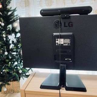 Monitor LG Flatron con barra de sonido