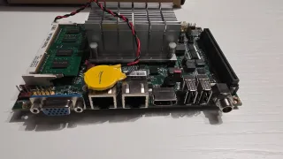 2 schede madri Mini ITX (difetto)