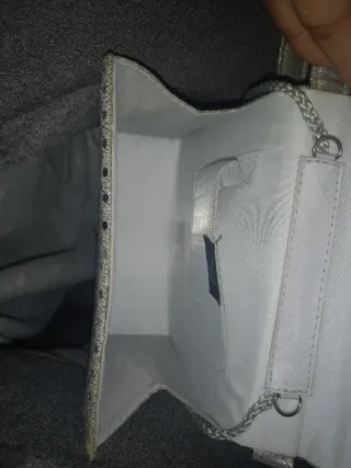 Bolso de lentejuelas dorado y plateado