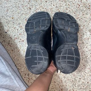 Zapatillas local b22 Negras y Grises