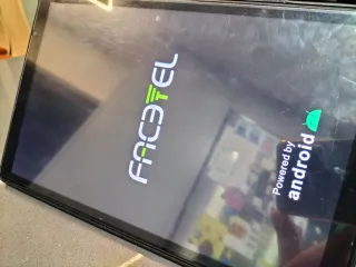 Tablet Facetel Q3 + funda + ratón BT