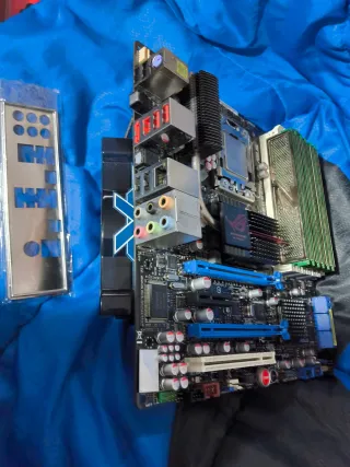 Scheda madre ASUS + Processore + Memoria RAM