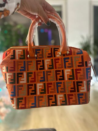 Nuovo borsello da donna. Accessori.