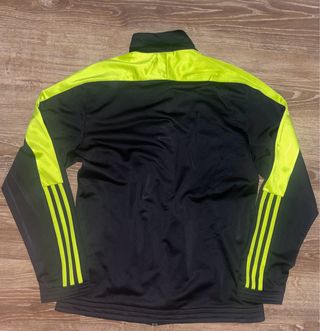 Chaqueta deportiva Adidas negra y verde