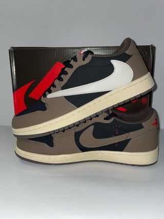 Air Jordan Retro Low Travis Scott