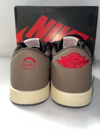 Air Jordan Retro Low Travis Scott