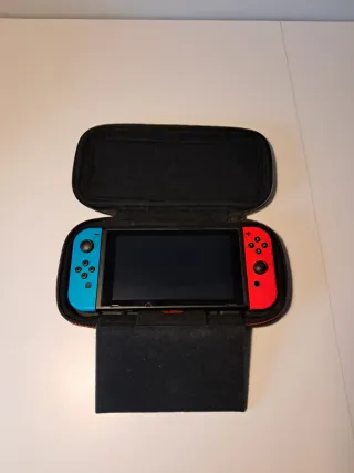 Nintendo Switch Lite Azul/Rojo Casi Nueva