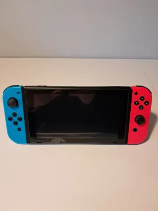 Nintendo Switch Lite Azul/Rojo Casi Nueva