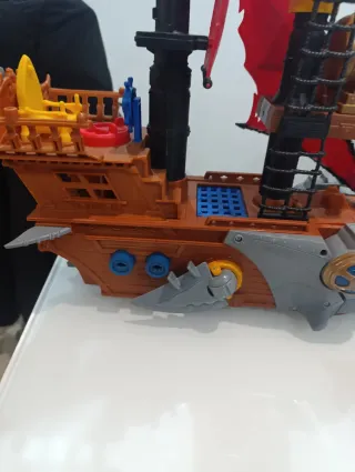 Barco Pirata Tiburon