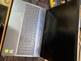 Portátil HP i7 16GB RAM