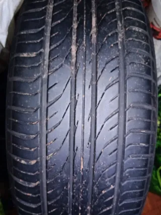 4 Neumáticos 215/65 R15 (96H-96T)