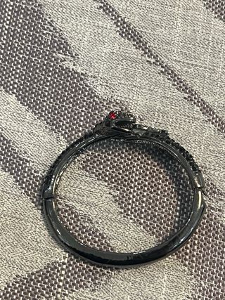 Bracciale rigido serpente e strass