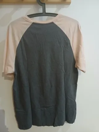 Camiseta DC Shoes Gris y Rosa