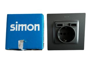 Enchufe Simón Schuko usb