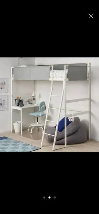 Litera Ikea Vitval con escritorio