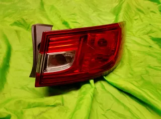 Piloto trasero Clio 4