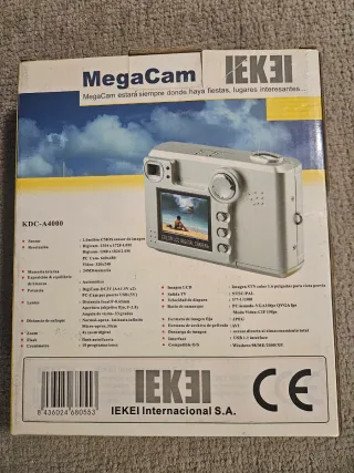 Cámara Digital 4M Plata