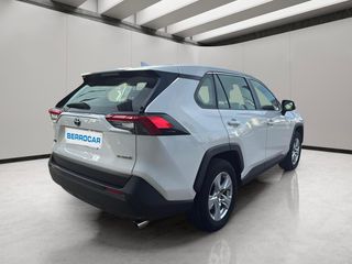 Toyota Rav4 220H Business 160 kW (218 CV)