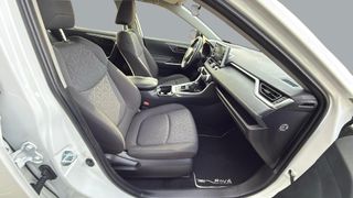 Toyota Rav4 220H Business 160 kW (218 CV)