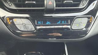 Toyota C-HR 1.8 125H Active 90 kW (122 CV)