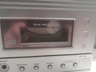 Cadena Kenwood RXD-M47WM CD/Radio, Casette y altav