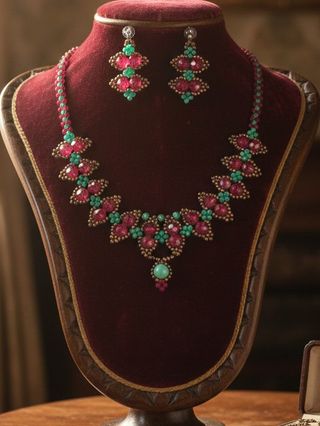 Set gioielli collana e orecchini vintage barocco