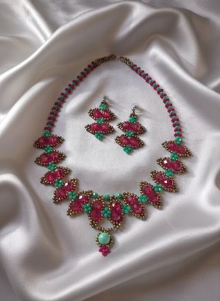 Set gioielli collana e orecchini vintage barocco