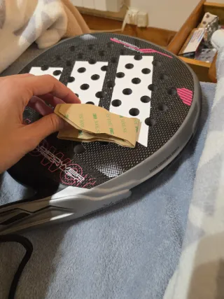 Pala adidas carbón ligh 2025