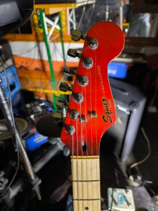 Fender Stratocaster - Hecha en China