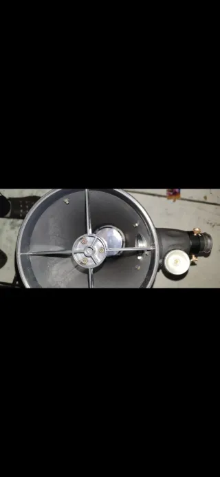 Telescopio Celestron y trípode