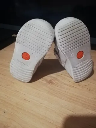 Deportivas Biomecanics Blancas Velcro