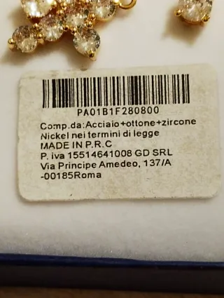 Orecchini e crocetta