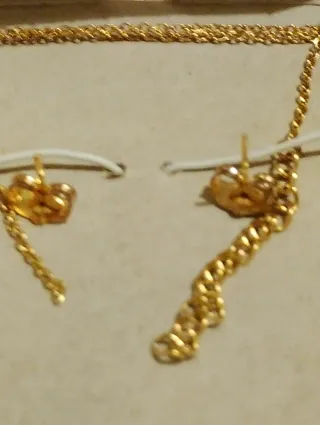 Orecchini e crocetta