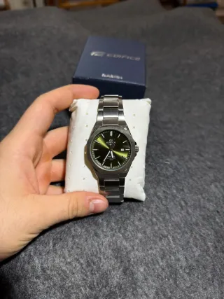 Reloj Casio Edifice Esfera Verde Correa de acero