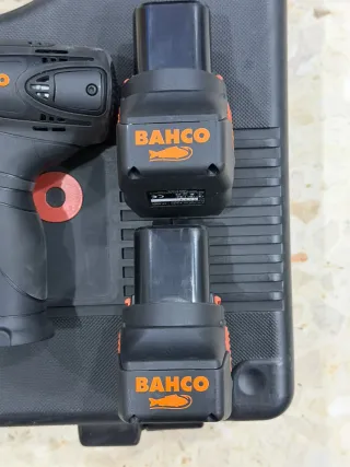 Taladro Bahco 12V con cargador y baterías