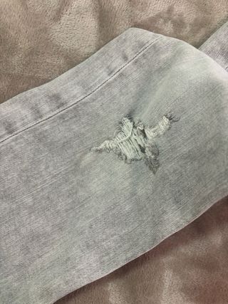 Pantalón Zara Gris Roto Talla 40