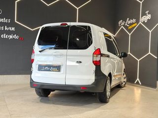Ford Tourneo Courier 2017 ¡con 170.000km!
