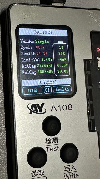 Batteria iPhone 15 - 84%. Originale Apple 