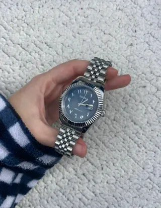 Reloj Seiko MOD de acero con dial azul marino
