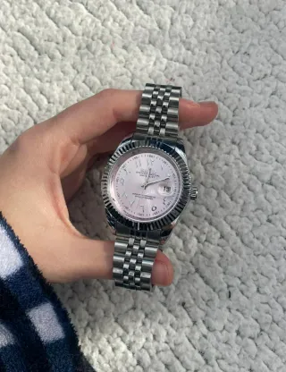 Reloj Seiko MOD de acero con arabic dial blanco