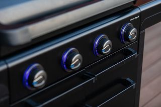 4 Series Onyx S barbacoa de gas