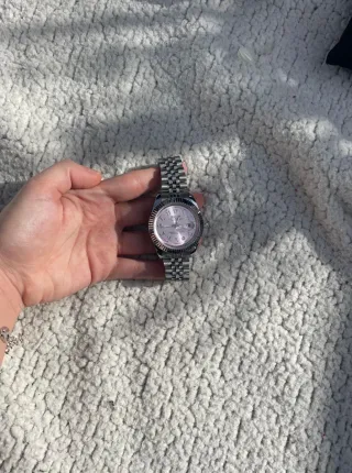 Reloj Seiko MOD de acero con arabic dial rosa