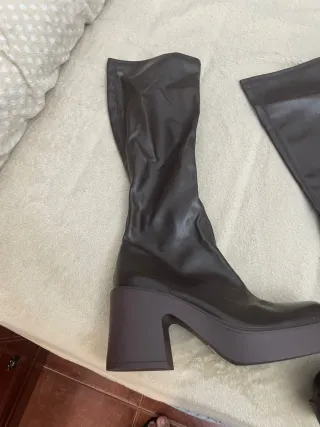 Stivali alti marroni taglia 41