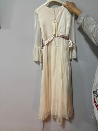 Vestido de ceremonia beige/blanco