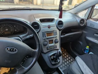 KIA Carens 2010