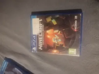 Consola PS4 (PlayStation 4) Negra con juegos