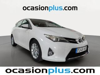 Toyota Auris 90D Active 66 kW (90 CV)