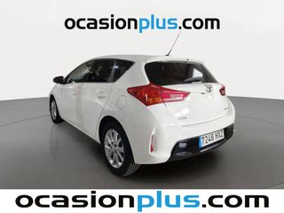 Toyota Auris 90D Active 66 kW (90 CV)