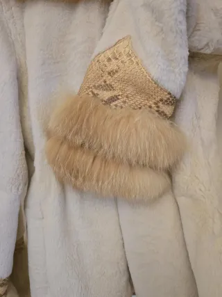 Abrigo de piel TEULA Beige/Marrón Talla M